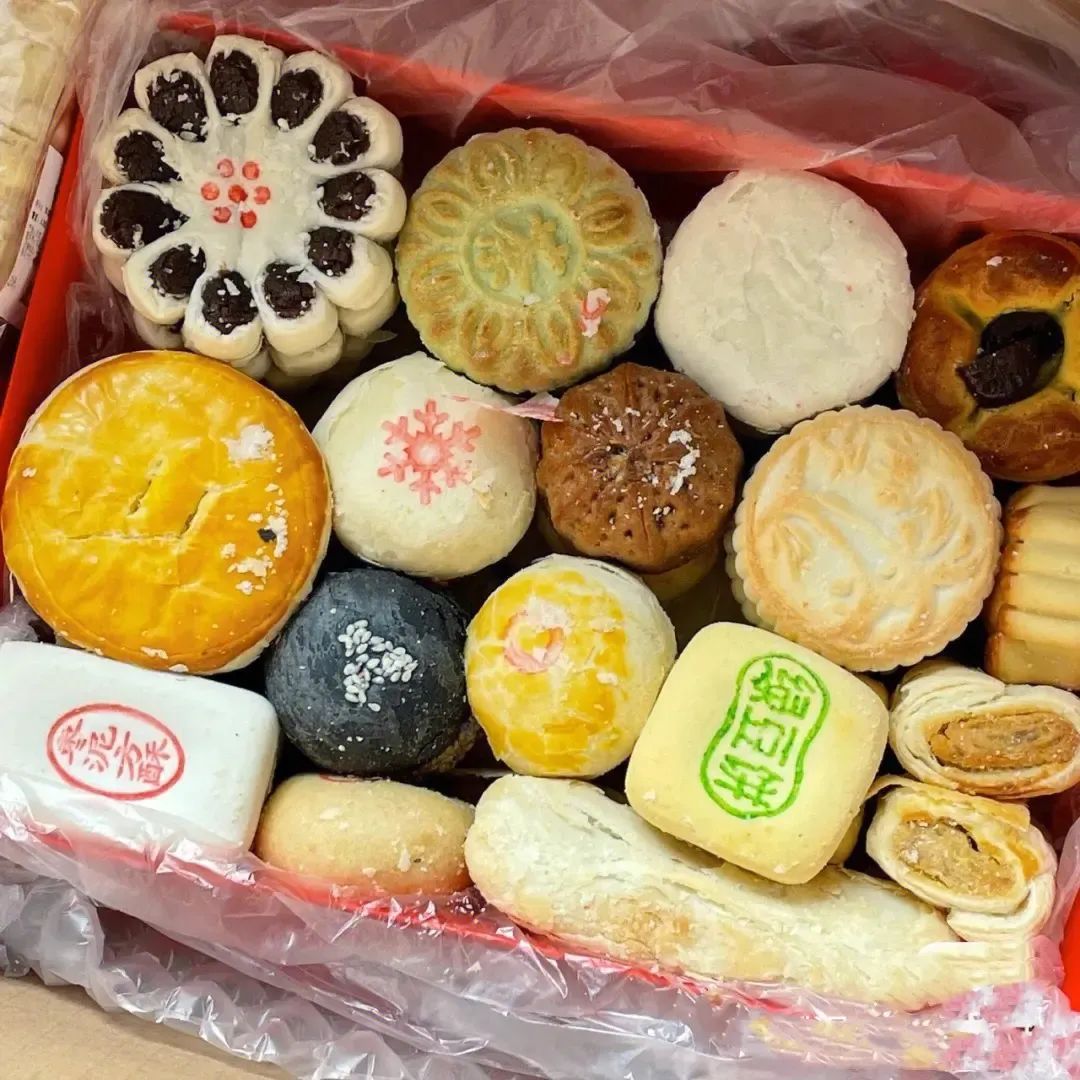 全食展快讯|又一百年老字号来抢零食赛道生意了！