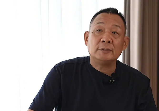 于东来卸任胖东来总经理